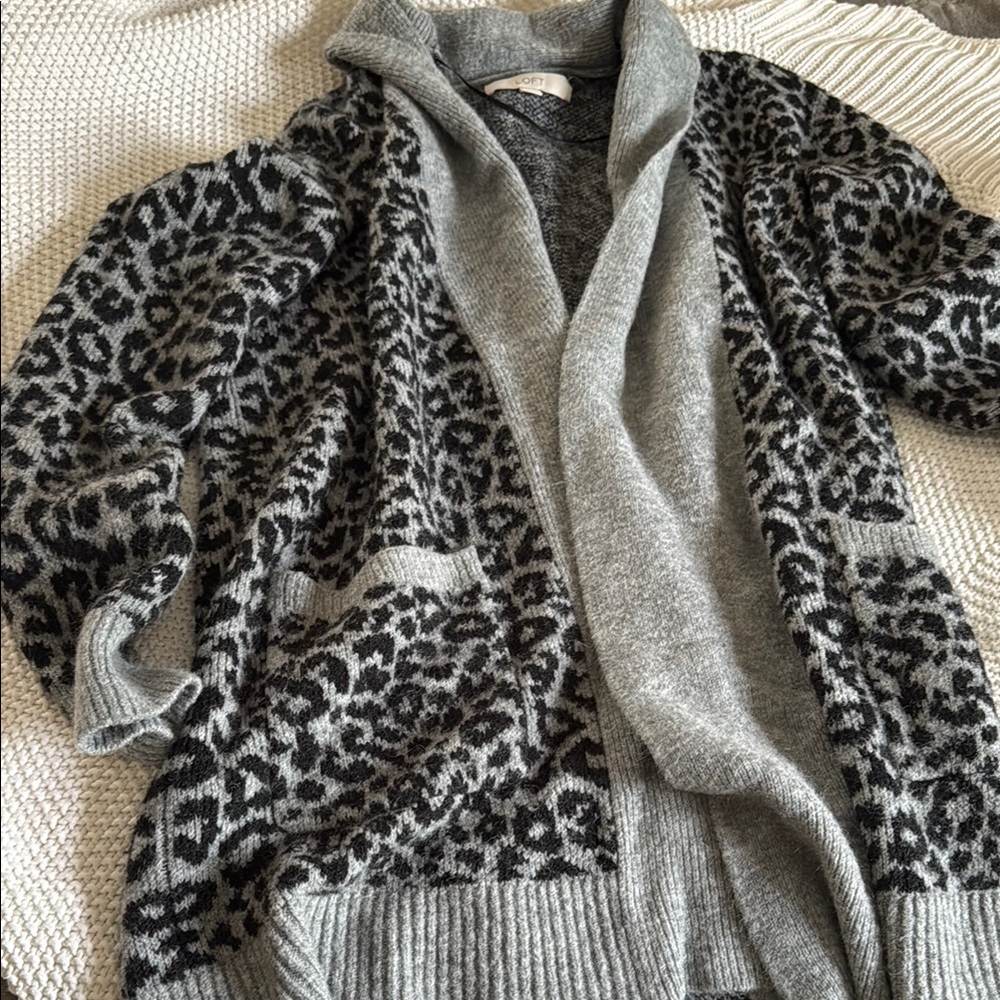 Gray Leopard Print Women's Sweater